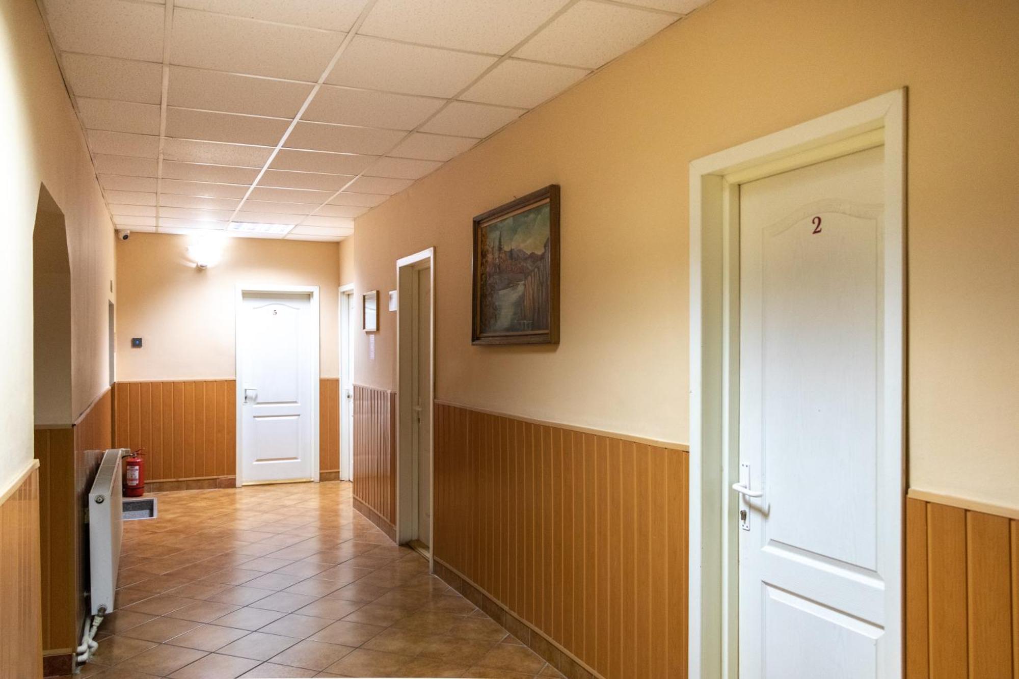Hotel Tranzit オルドヘユ・セクイエスク エクステリア 写真